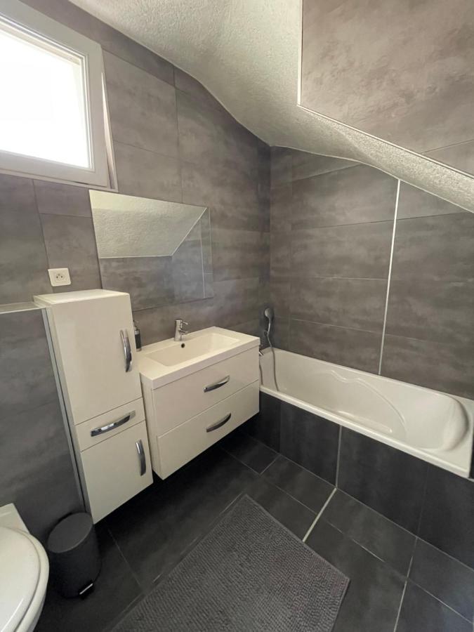 Appartement Bes,, Chaleureux Et Confortable Avec Entree Independante Виттенайм Экстерьер фото